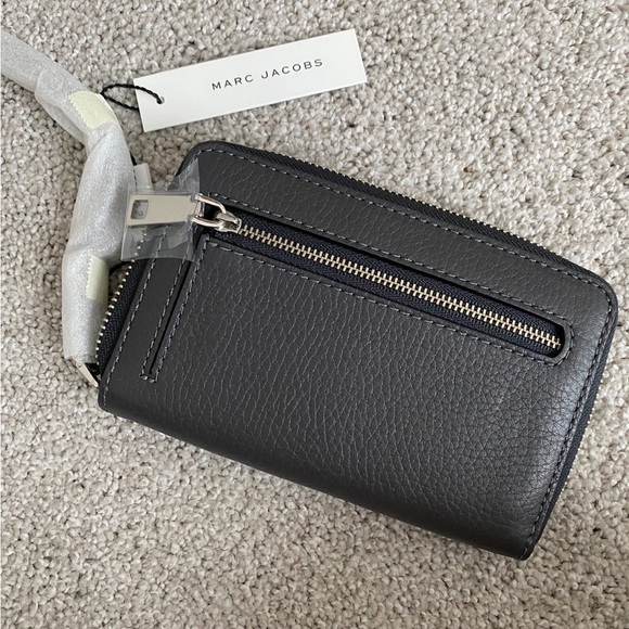 Marc jacobs zip around wallet - Picture 4 of 5